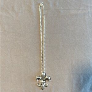 Silver Fleur-de-Lis Pendant Necklace